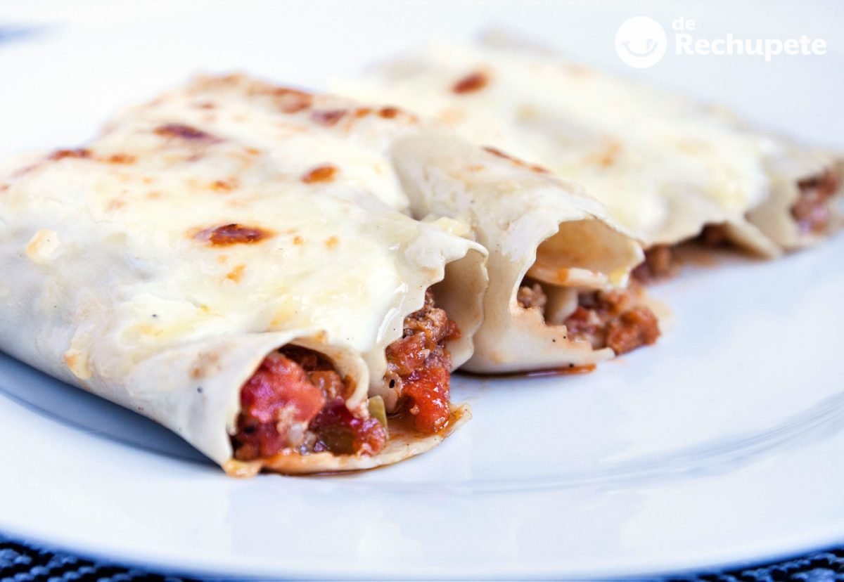 Cannelloni stuffed with meat